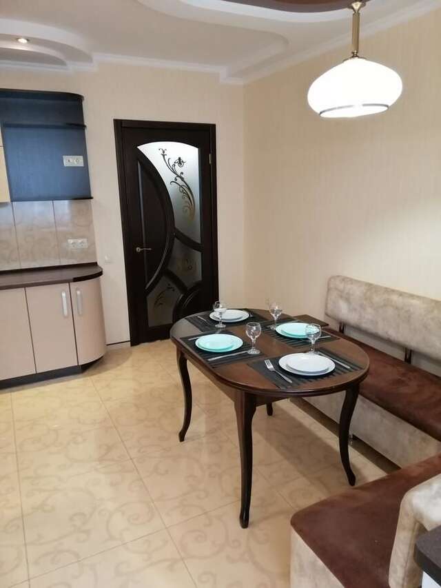 Апартаменты 2х комнатный люкс на Подолье Винница-12